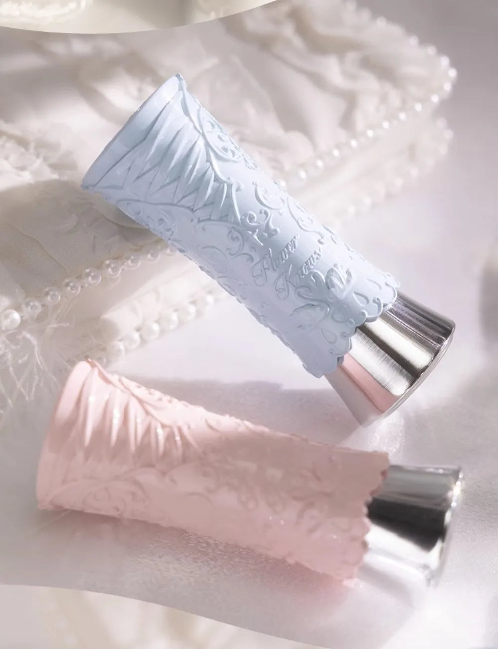 Flower Knows Swan Ballet Shine Lipstick 3.5g