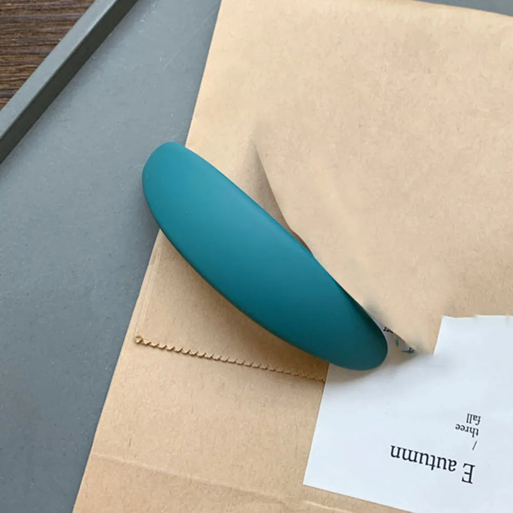 Clip Geometrica Opaca