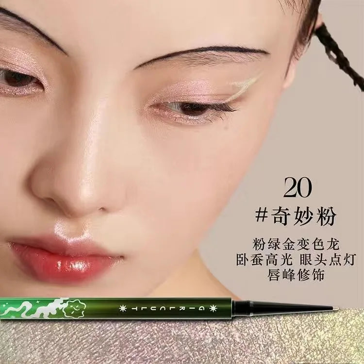 Girlcult The Classic of Bizarre Tales Multichrome Eyeliner 0.09g